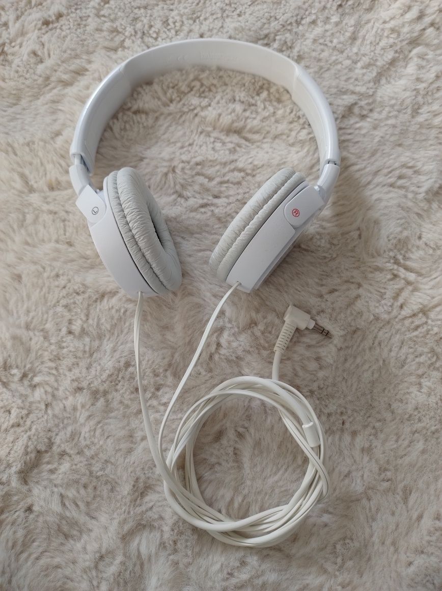 Căști audio Sony. Căști Sony MDR- ZX110. Căști albe Sony