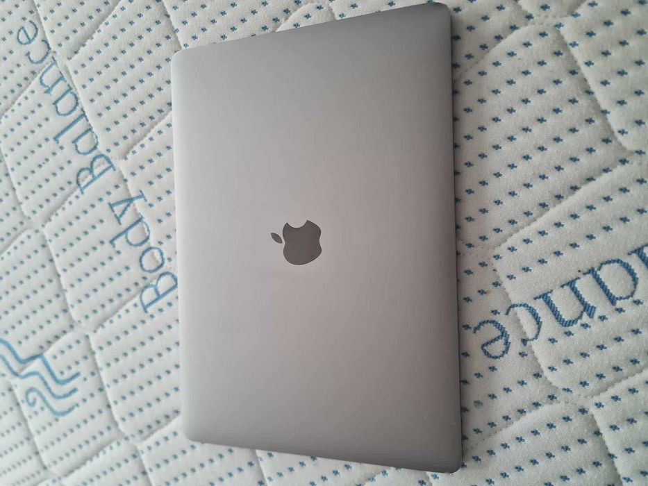 MacBook Pro 13” (2018) – Touch Bar, Запазен