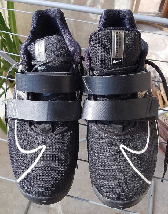Обувки за вдигане на тежести Nike