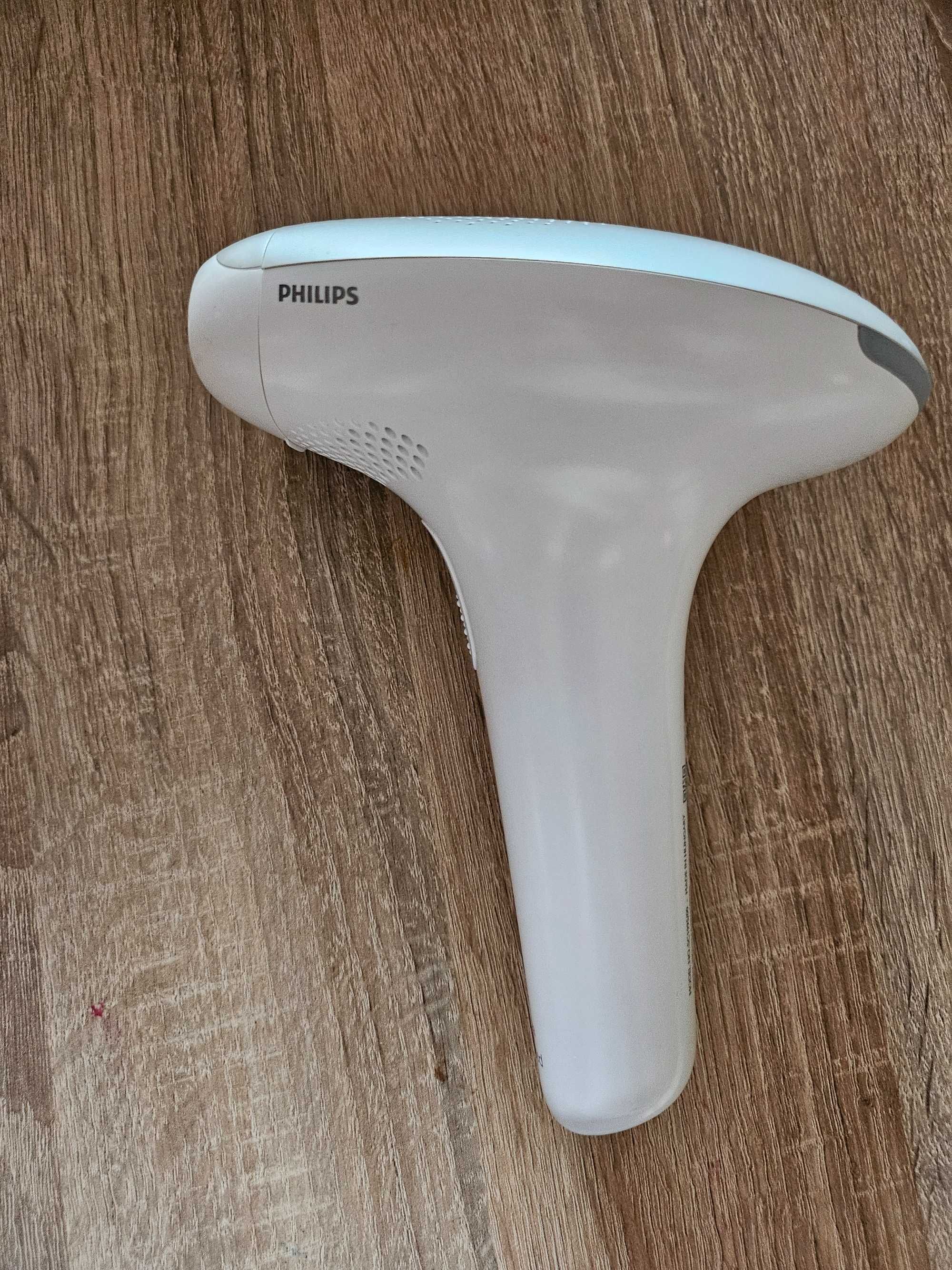 Фотоепилатор Philips Lumea SC 1995