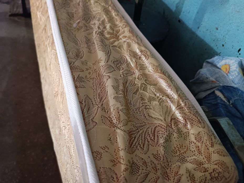 Матрац на кровать