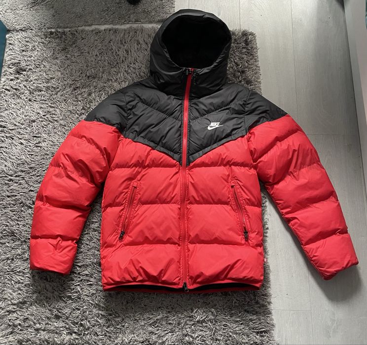 geaca nike impecabila