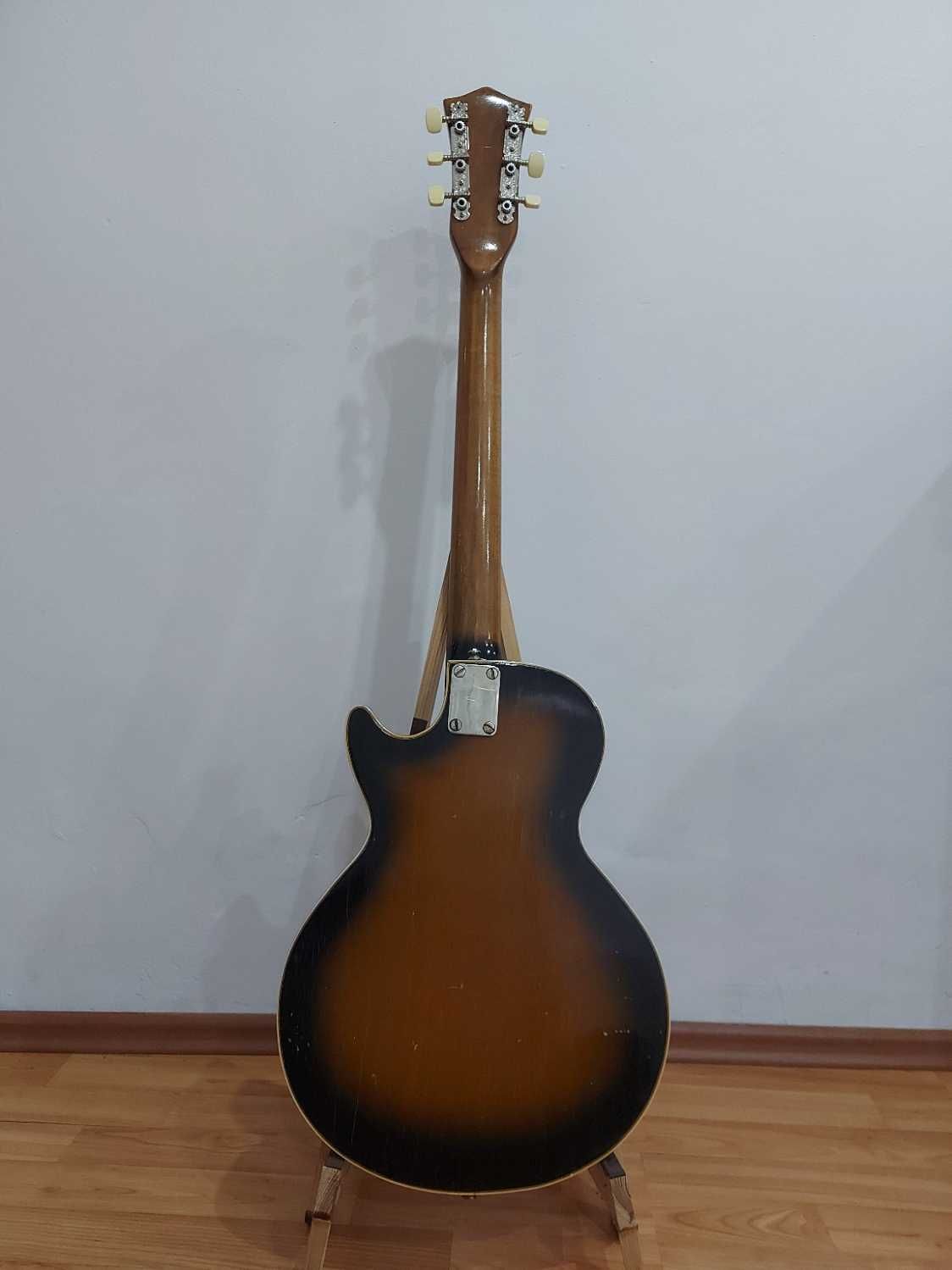 Vand Chitara Hora Reghin model Les Paul din 1970