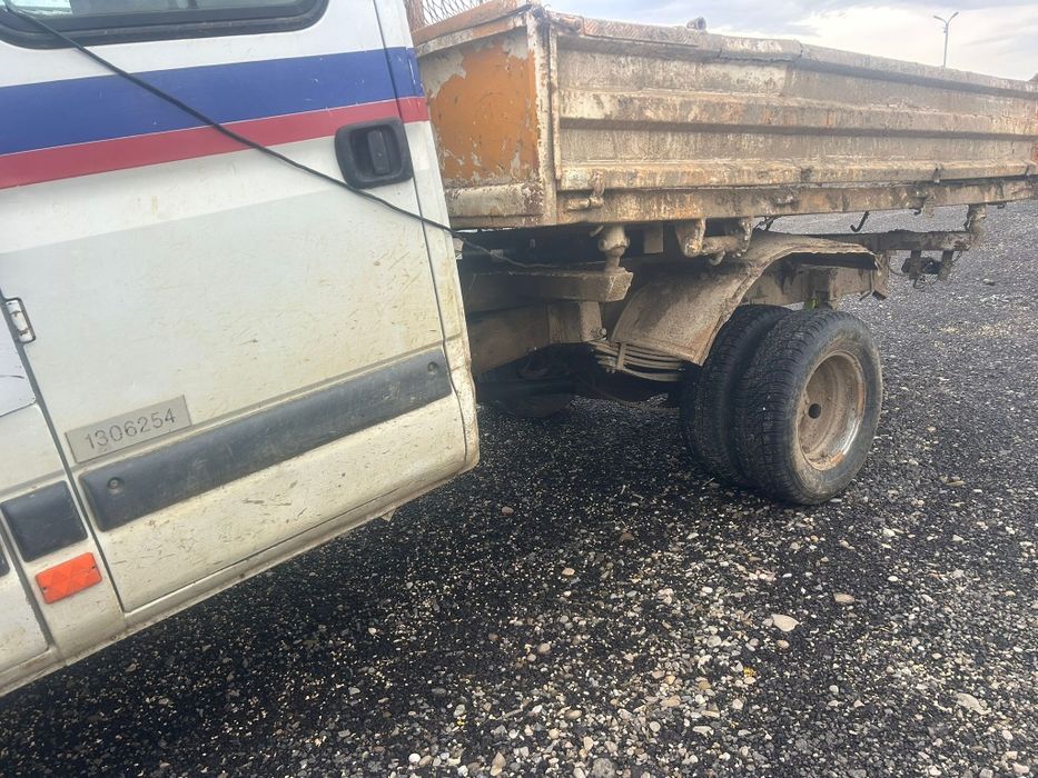 Dezmembrez Renault mascott 2002 cabina dubla punte ușa interior