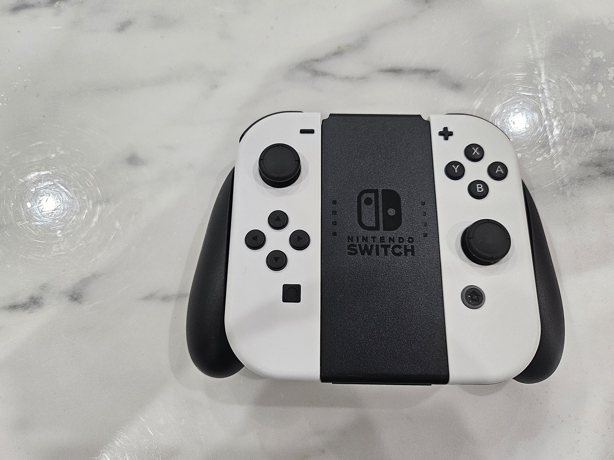 Nintendo switch OLED новый с играми
