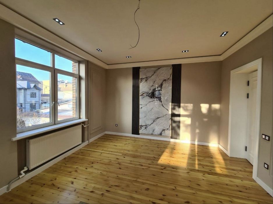 Продаётся Двух Этажный Дом.