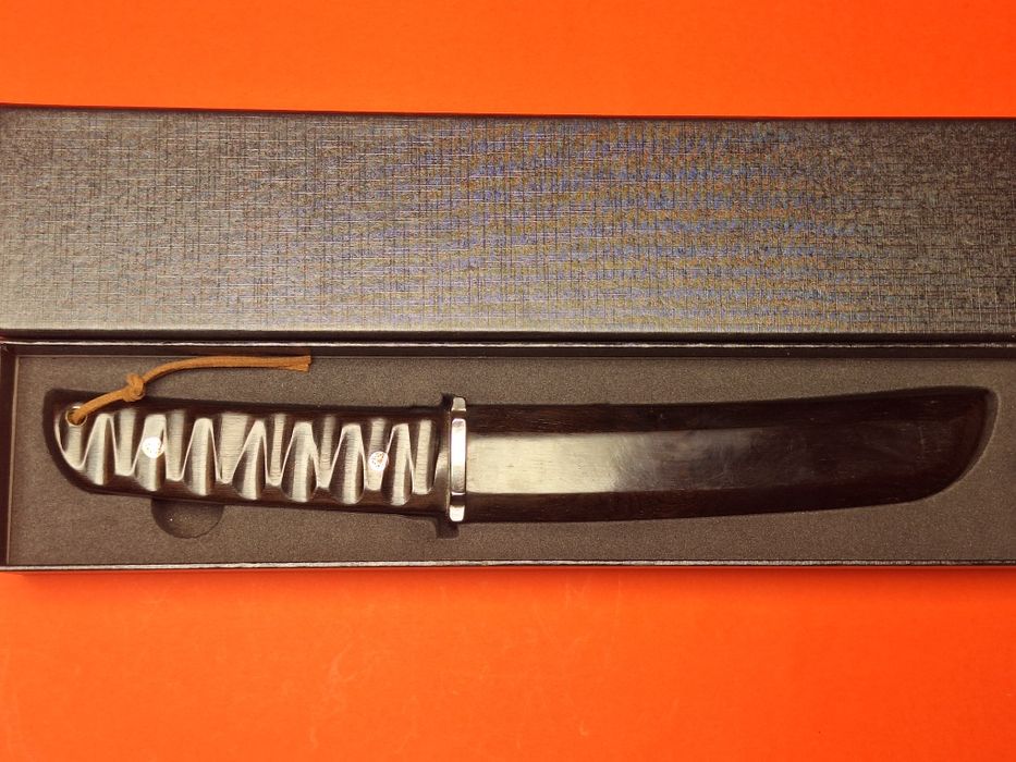 Японски нож от дамаска стомана 67 слоя и VG-10 Tanto