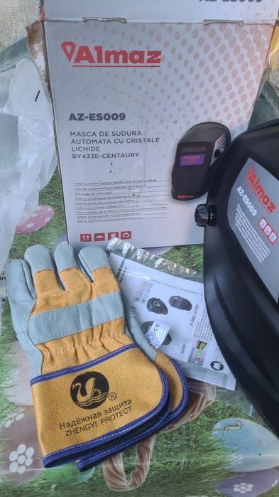 Mască sudură ALMAZ automată cu cristale lichide + mănuși CADOU