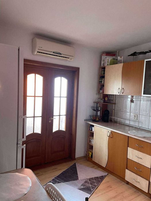 Apartament 3 camere ,spatios ,decomandat  Dorobanti 2