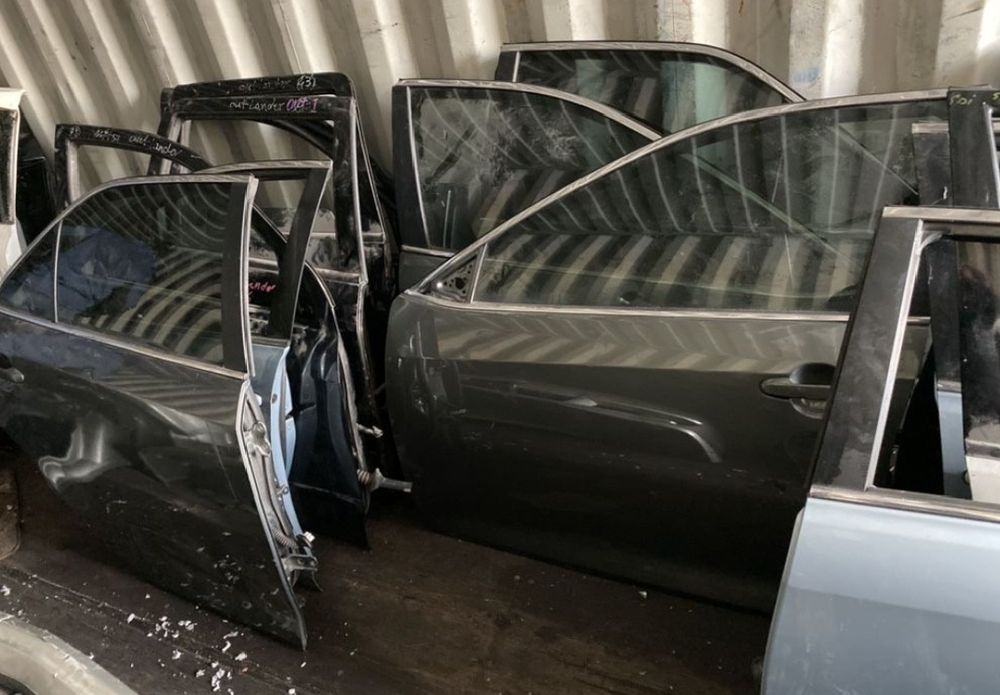 Toyota Camry 50-55  дверь