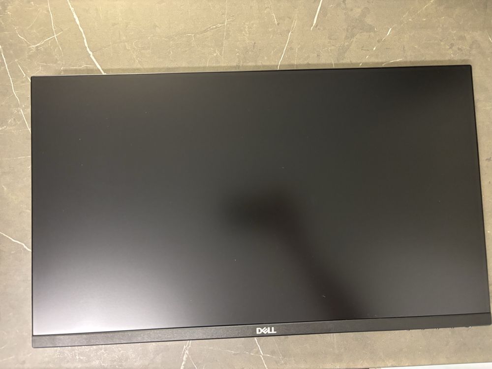 Монитор Dell P2419 + подарък безжична клавиатура