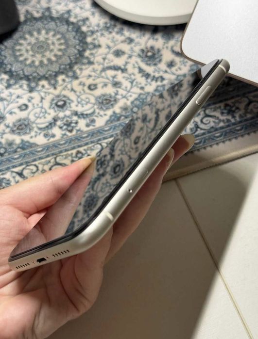 Айфон 11 в идеальном состоянии!