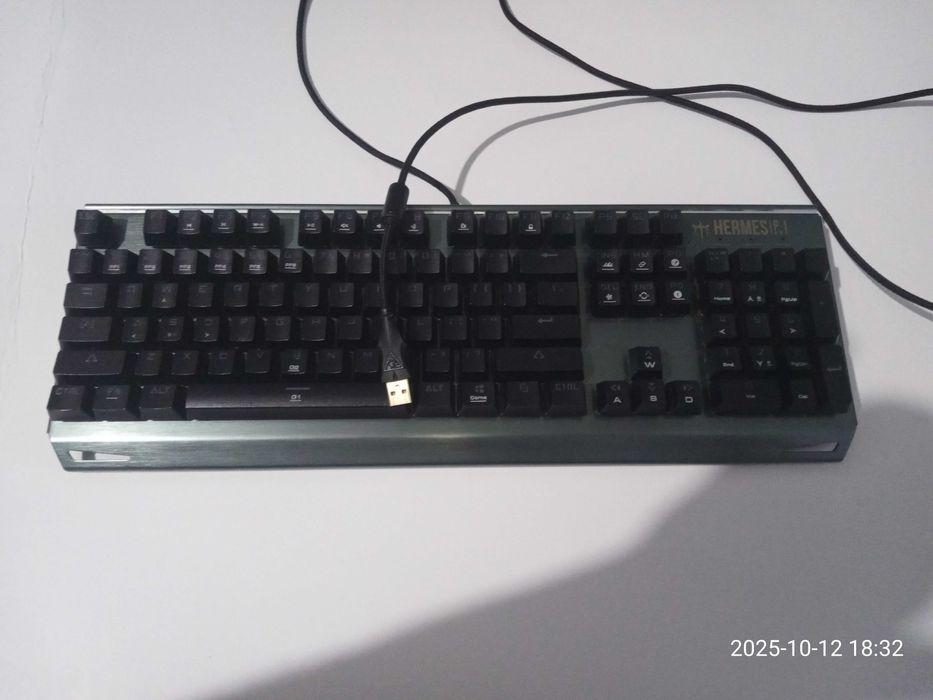 Tastatura profesionala de gaming mecanica