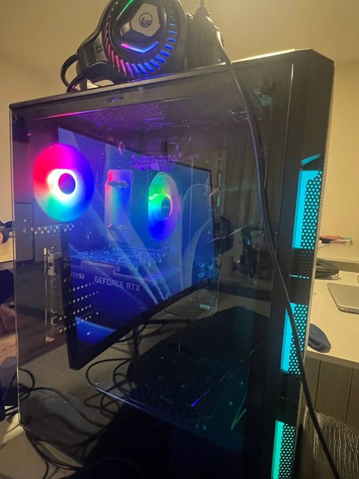 Домашни компютер почти новый