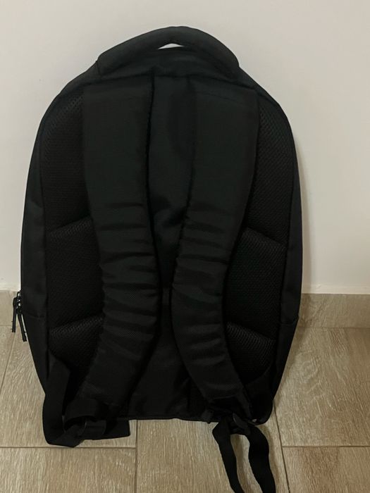 Se vinde rucsac nou plus altele