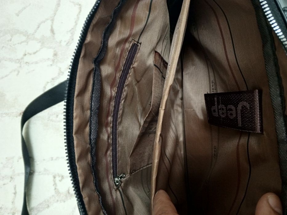 Портфель кожаный, для ноутбука и документов