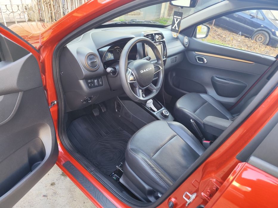 Dacia Spring /Дачия Спринг 65кс, CCS, 95% батерия