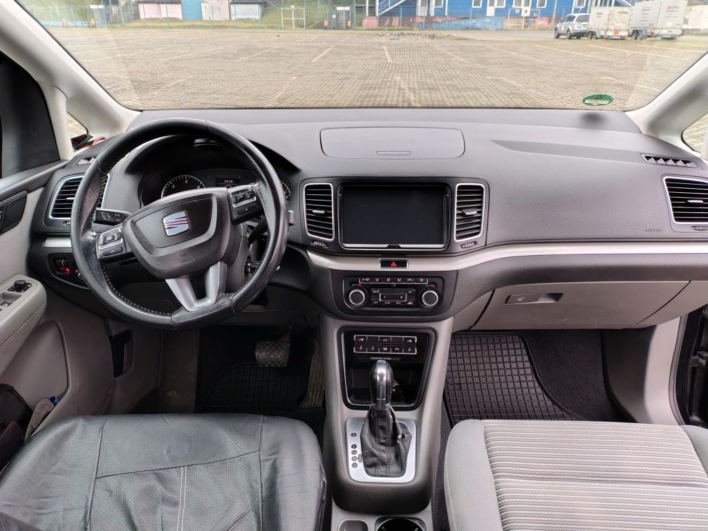 Seat Alhambra 2011, 140 cai, 7 locuri