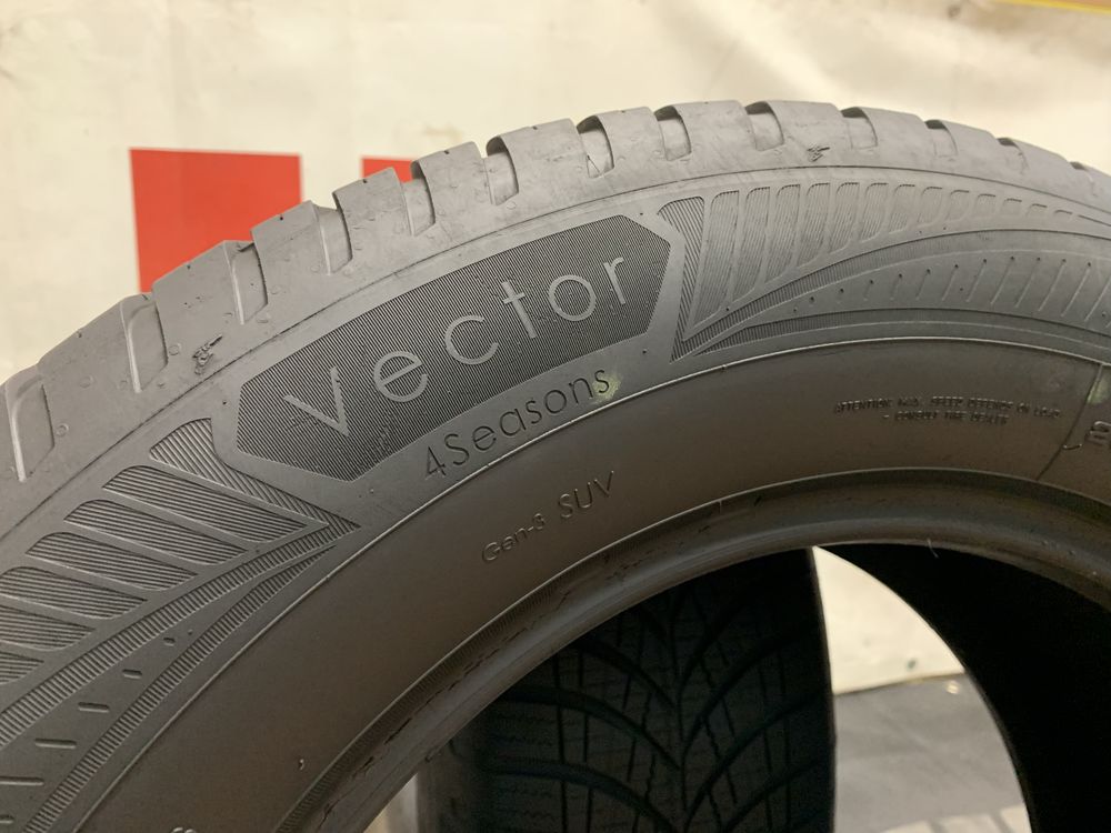 235 65 17, Всесезонни гуми, Goodyear Vector4Season, 2 броя