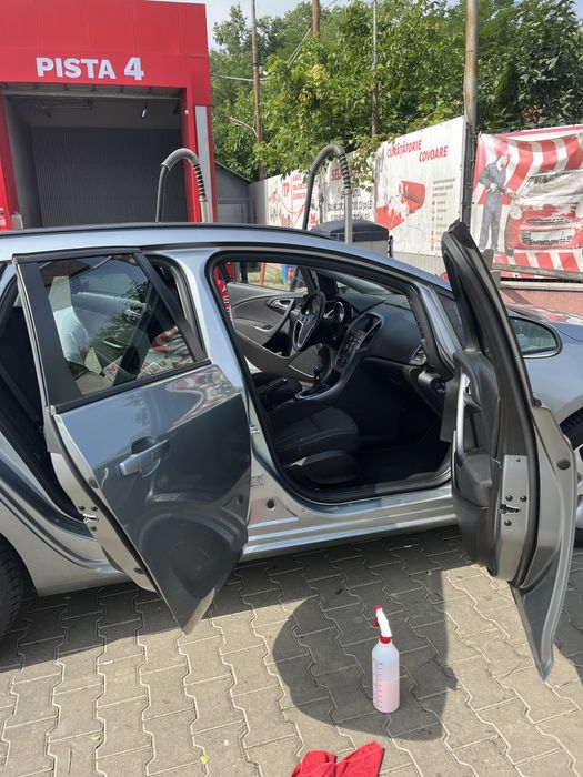 Opel Astra J 2014