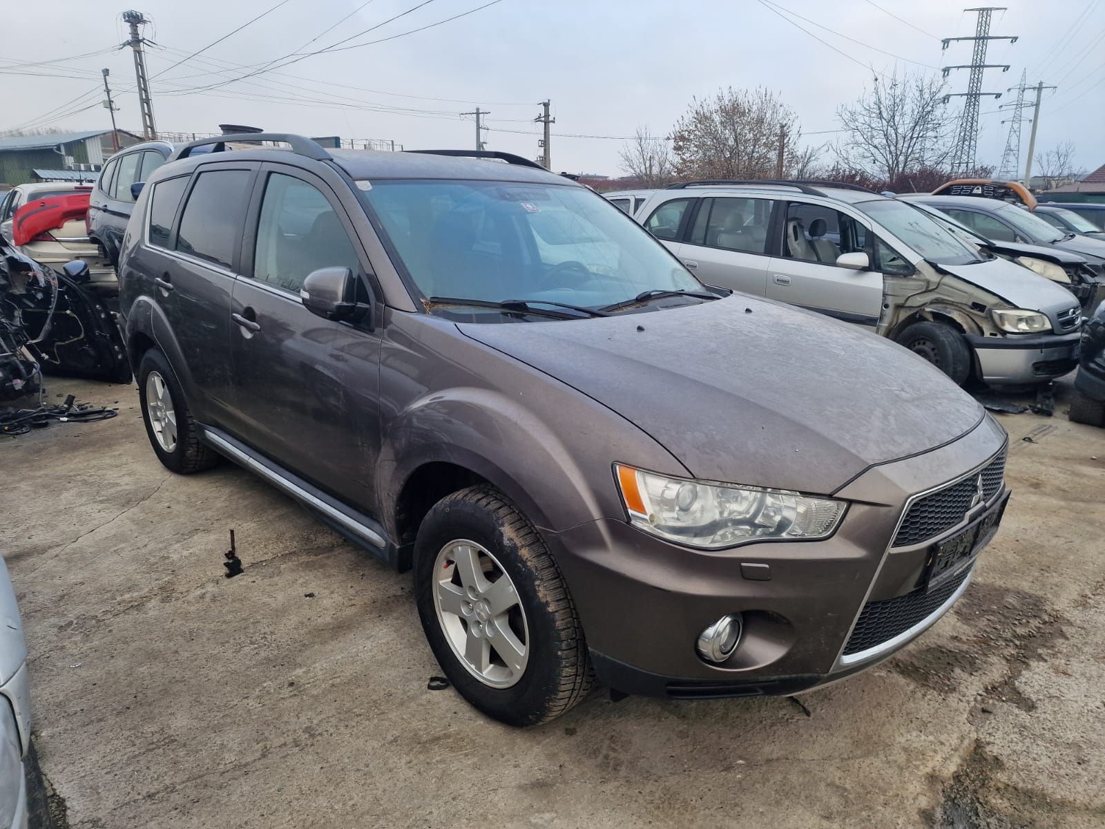 Dezmembram Mitsubishi Outlander 2011 2.2hdi Euro 5 Automat