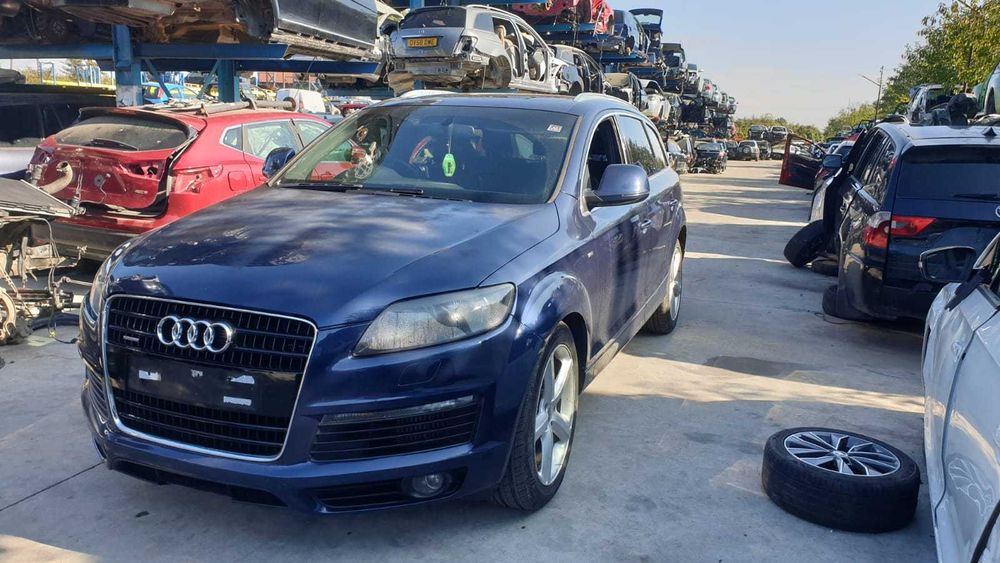 Dezmembrez Audi Q7 3.0 TDi cod motor BUG an 2006