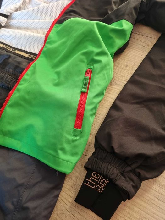 Costum Snowboard / Ski Geaca si pantaloni Marime M