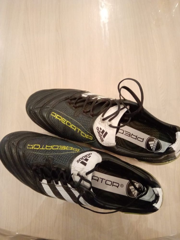 Продаю Adidas predator