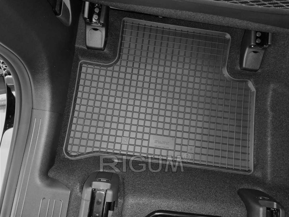 Гумени стелки KIA Sorento след 2020 г.