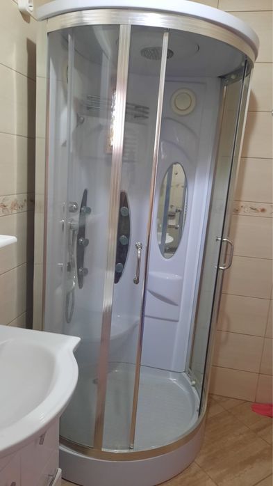 Cabina de dus, hidromasaj, radio