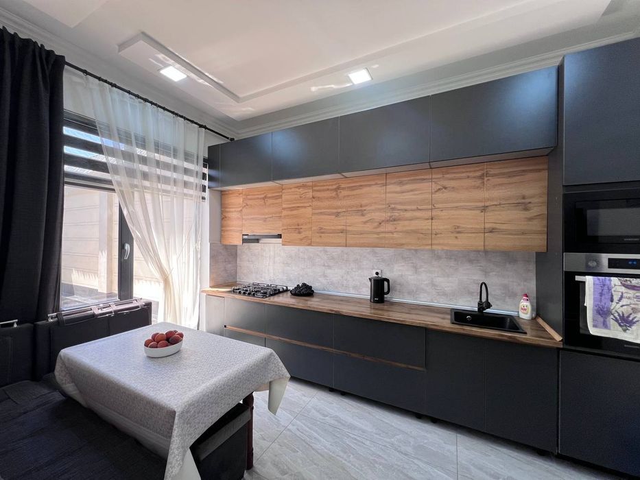 СРОЧНО! 2 сотки, с мебелью 
Сергели аэропорт