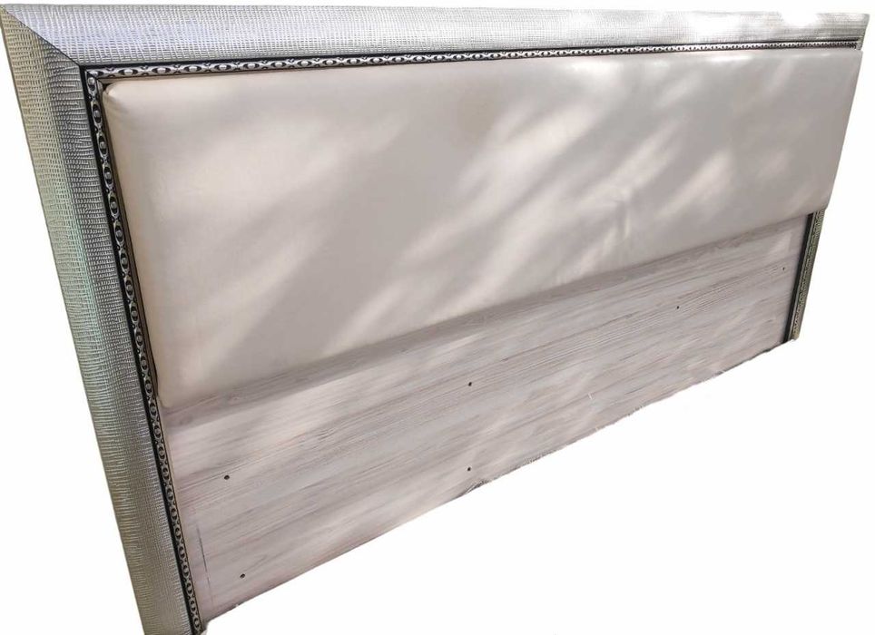 Трикрилен гардероб и легло с ортопедичен матрак