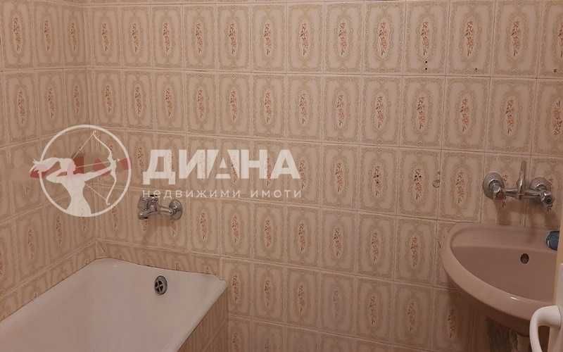 Продава се Тристаен апартамент в Пловдив, Каменица 1 - 98 кв.м за 1796 €/кв.м - Снимка #10