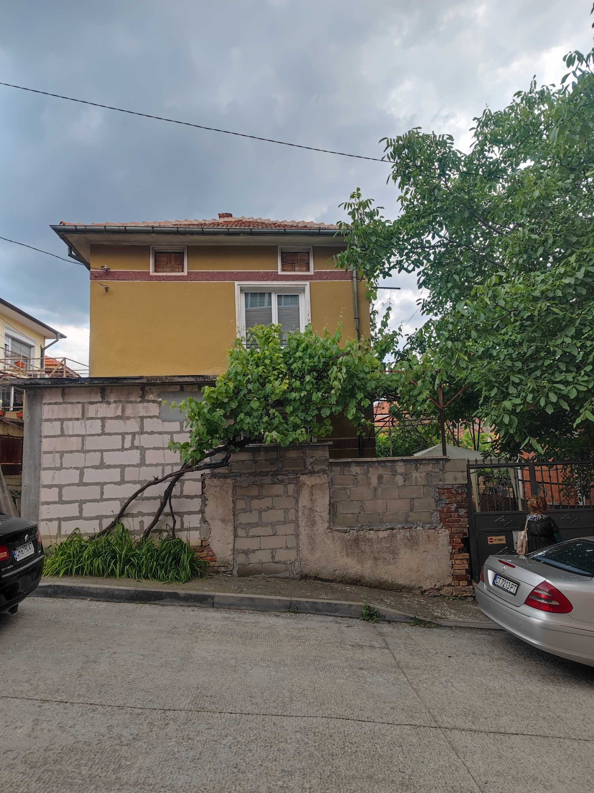 Стара Загора.Къща на 2 етажа