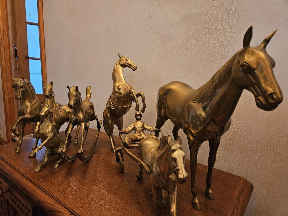 Cal alama bronz decoratiuni