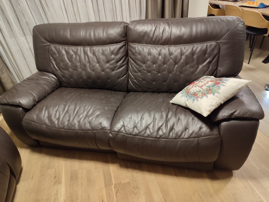 Продавам диван с релакс механизъм