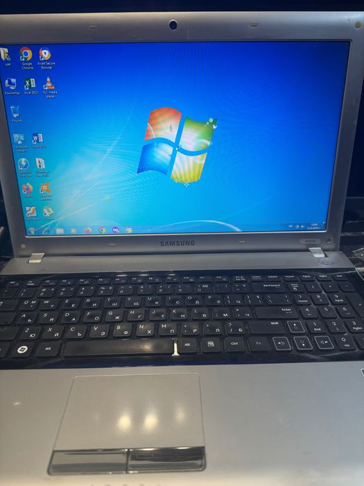Лаптоп Samsung rv518