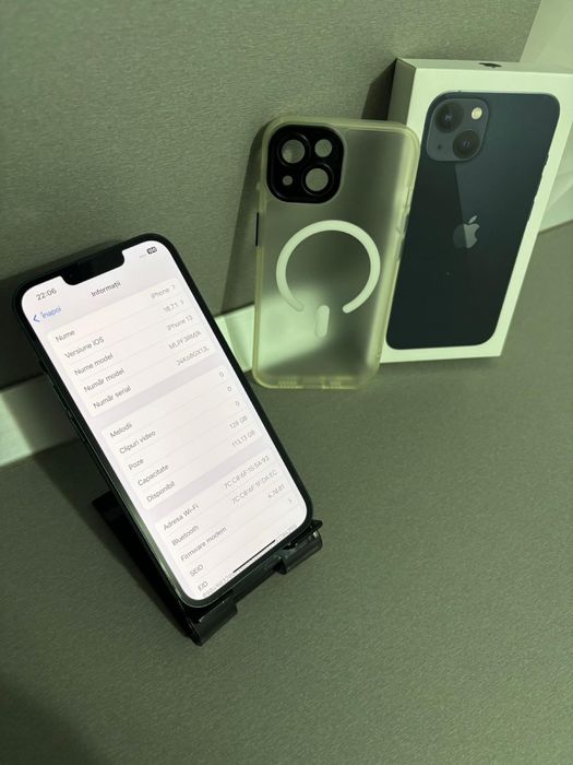 Vand Iphone 13 stare foarte buna