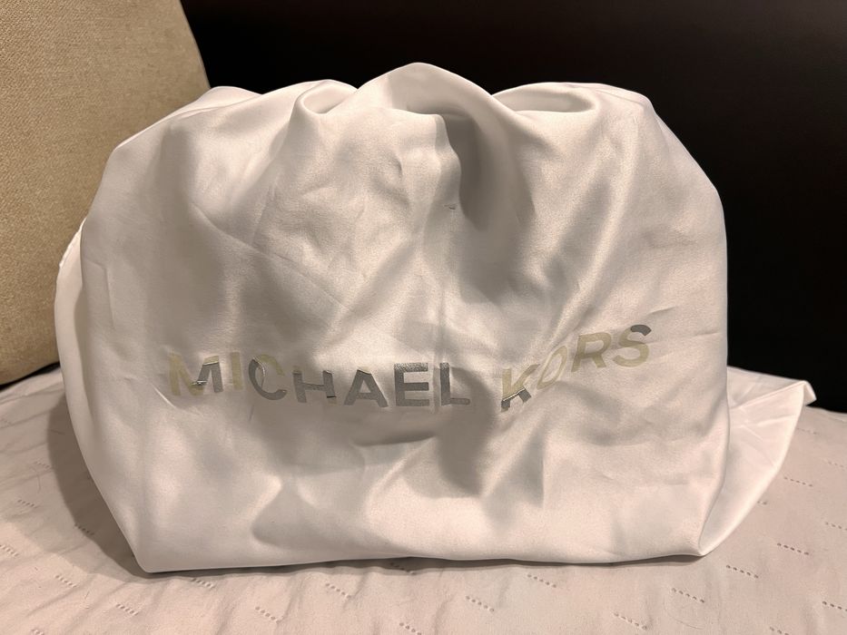 Michael Kors чанта