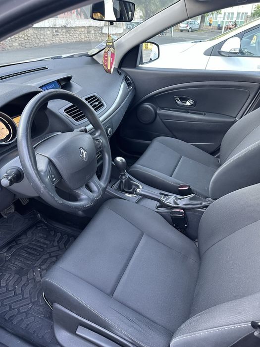 Inchiriere auto rent a car