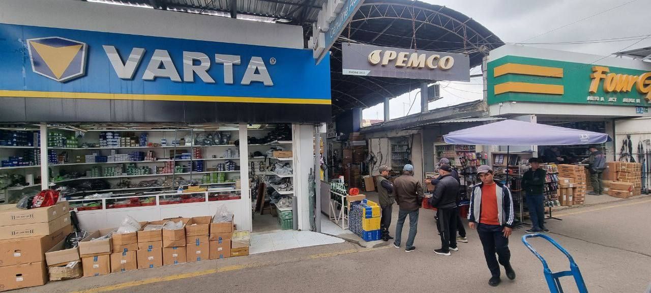 Sergili Moshina bozorda dokon 19 kv Arendatr bor 1600 $ dan