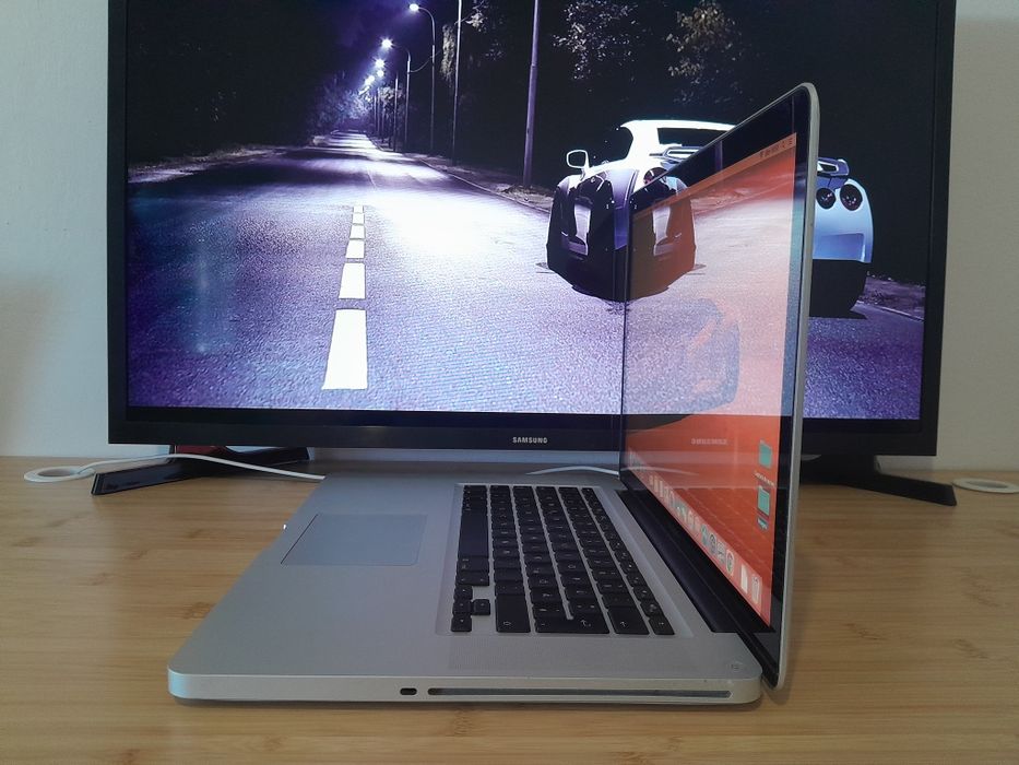 Laptop Apple Macbook Pro 15" 2011 i7 160GB HDD 4GB Ram A1286