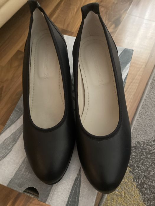 Pantofi negri piele naturala mar. 39