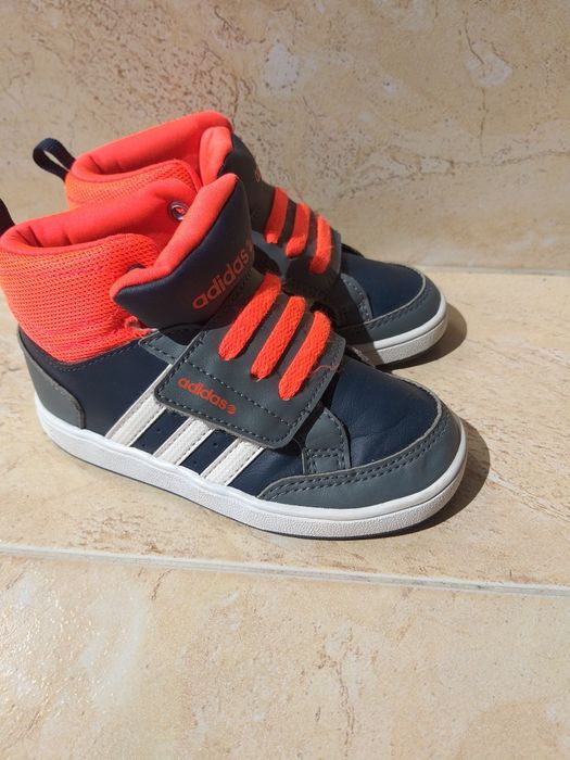 Adidas -  готини детски маратонки