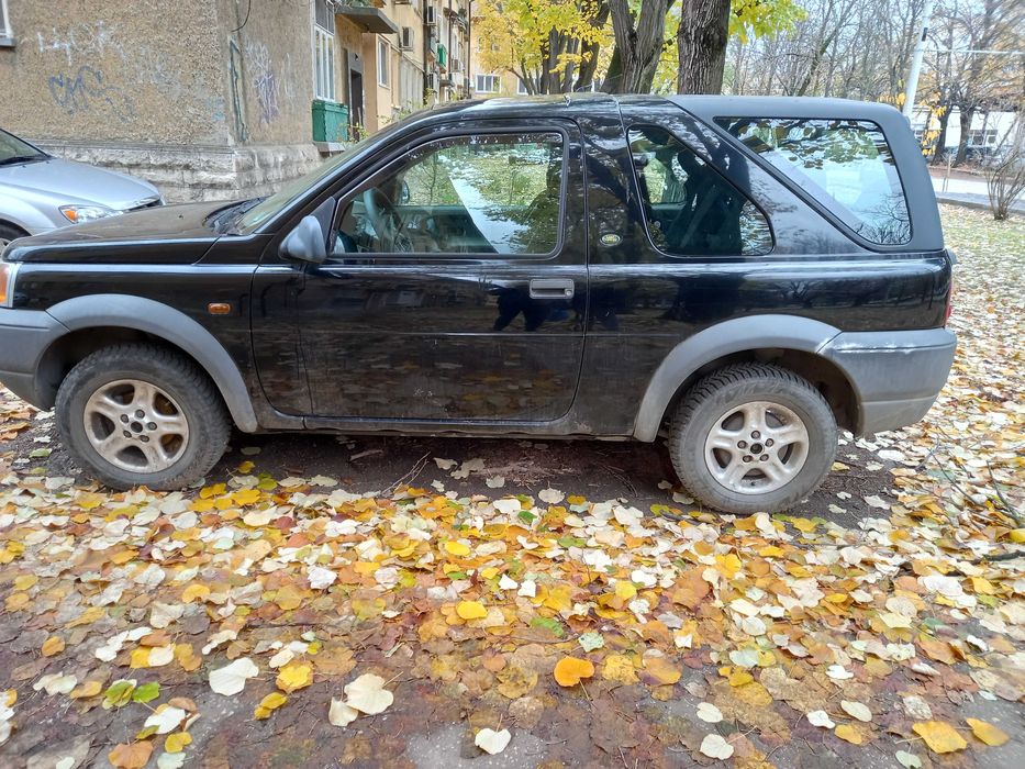 Автомобил Лендроувър Фрилендър