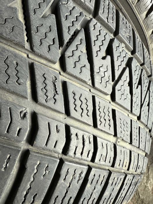 2x Anvelope Iarna 235/65 r17 - Kumho Winter Craft WS71 SUV