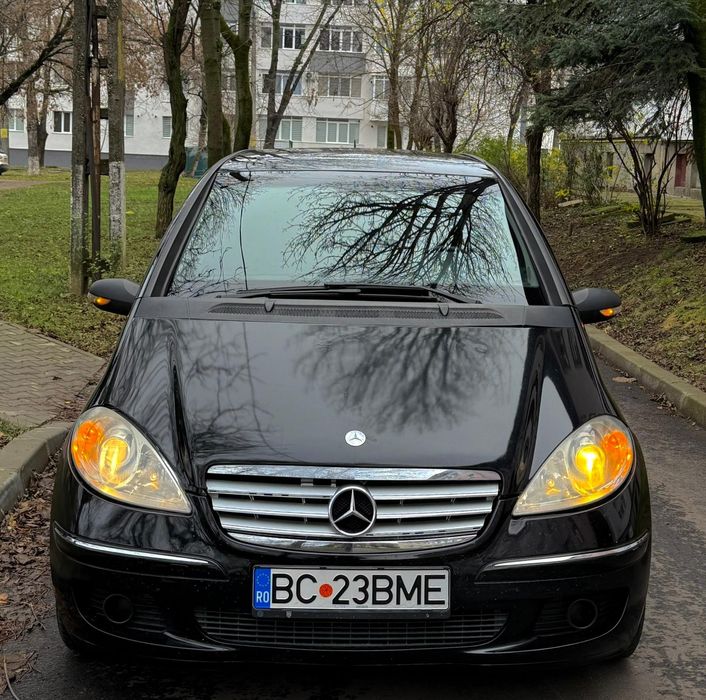 mercedes-benz a180