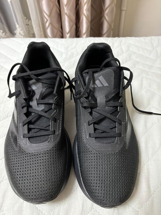 Оригинальные кроссовки Adidas