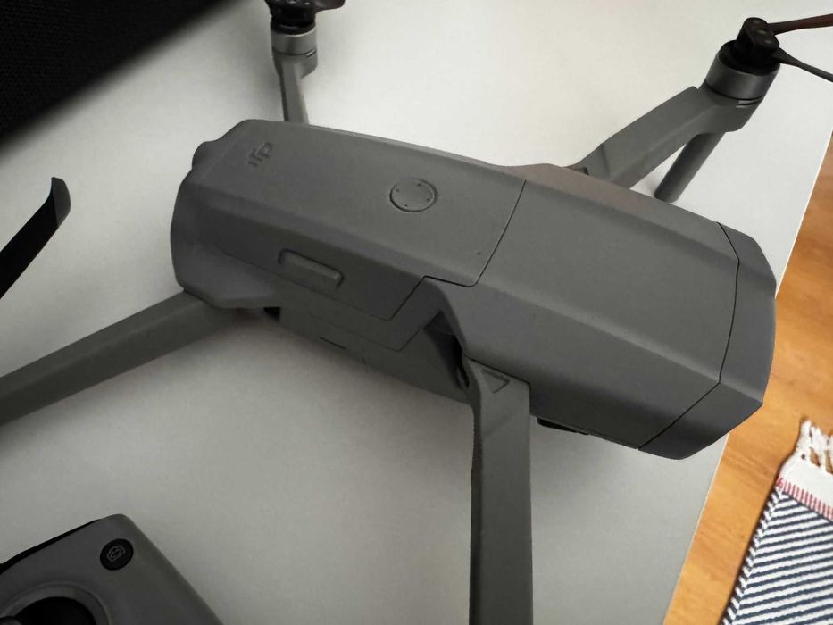 DJI Mavic Air 2 Drona 4K 48MP - ca noua + geanta transport.