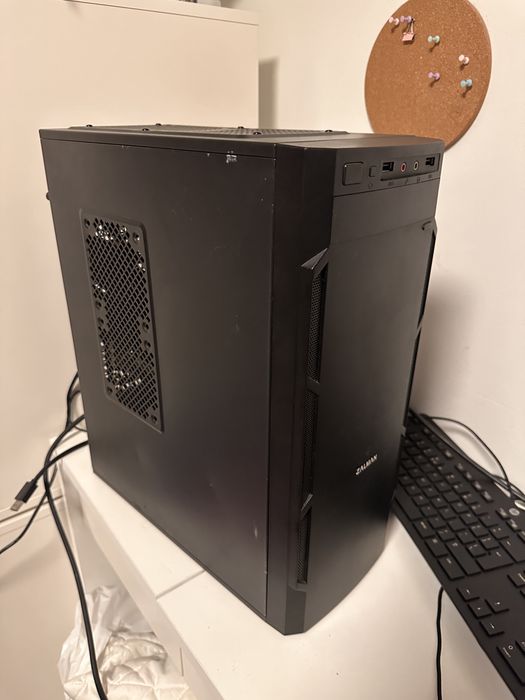 Vand unitate i5 3350P 8gb 240 SSD GT640